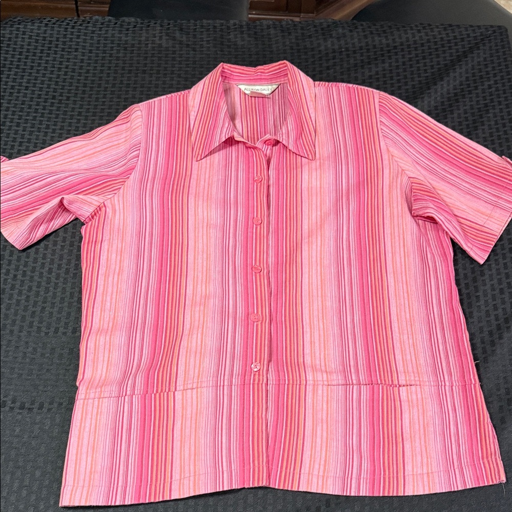 Allison Daley Pink Striped Shirt Size Large EUC
